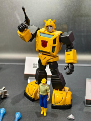 【2025-12-09】Preorder - YoloPark AMK PRO Series - G1 Bumblebee - Model Kit
